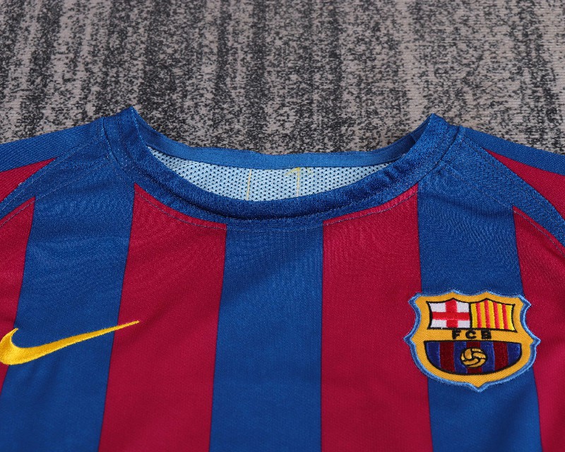 kids Barcelona 05-06 home - Image 2