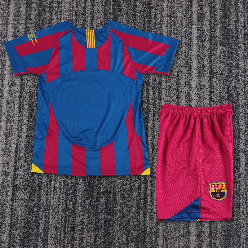 kids Barcelona 05-06 home - Image 4