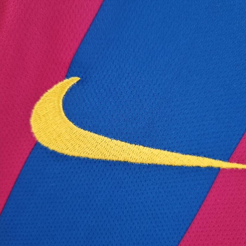 Retro barcelona 05/06 home long sleeve - Image 6