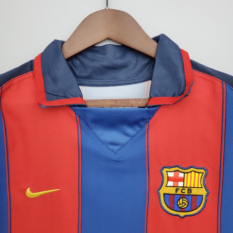 Retro 03/04 Barcelona home - Image 8