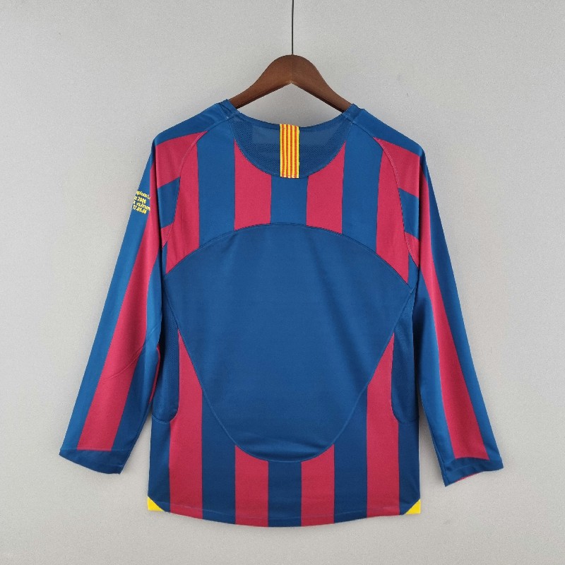 Retro barcelona 05/06 home long sleeve - Image 2
