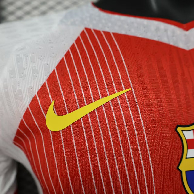 2025/26 Player Barcelona home X 03 - Image 4