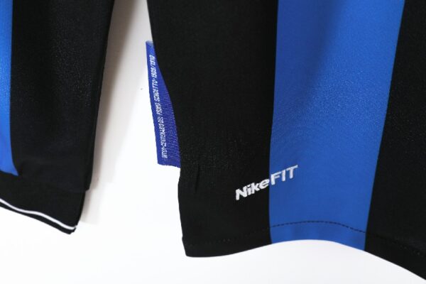 Inter Milan 2009/10 Home Long Sleeve Retro Soccer Jersey - Image 3