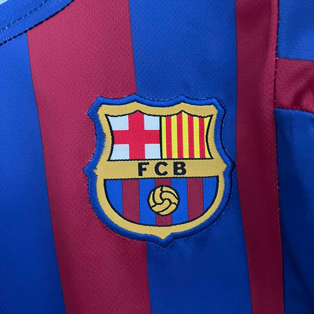 Kids 2025/26 Retro Barcelona Home Soccer Jersey - Image 6